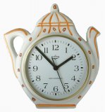 Keramik Kaffeekannen-Uhr "Kaffeebohnen" Orangezierung.Funkuhr